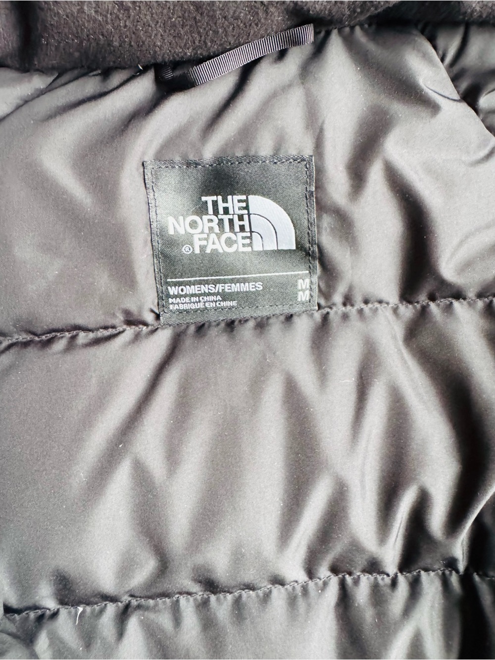 The North Face Women's New Outerboroughs Parka In Black - Picture 7 of 15